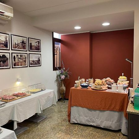 Albergo Tecla Lazise Zewnętrze zdjęcie