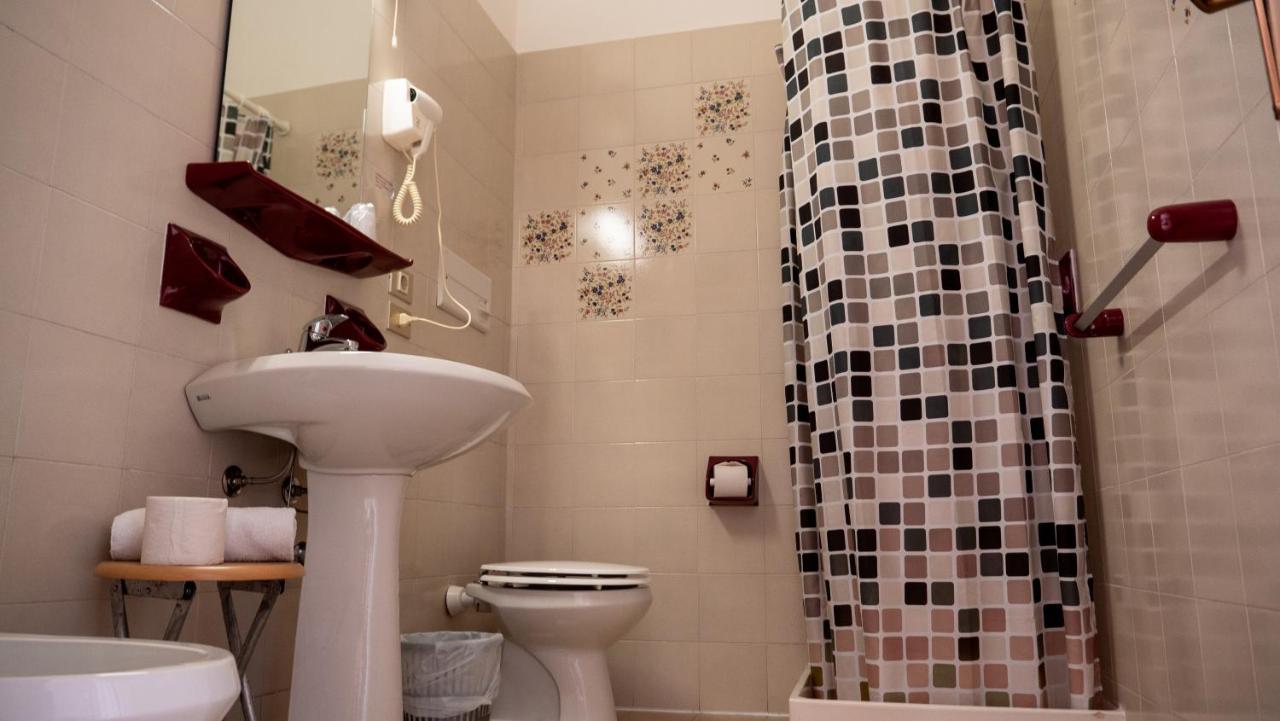 Albergo Tecla Lazise Zewnętrze zdjęcie